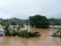 水災(zāi)無情，人間有愛